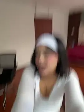 Онлайн чат XXX kitty_rousse01