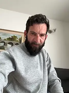 عرض كام Michel_huge