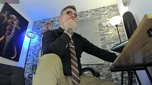 دردشة Dante_Bellini الجنسية المباشرة