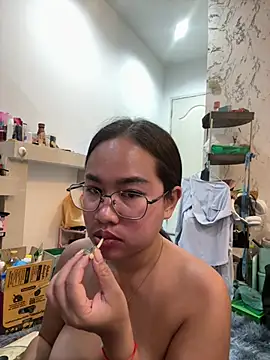 Ponthip Live XXX-chat