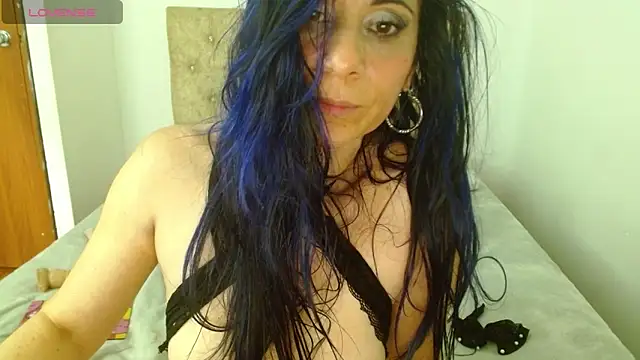 Alettalovee's Webcam Show