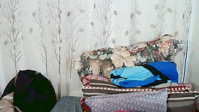 Indiantasha Adlı Modelin Canlı XXX Sohbeti