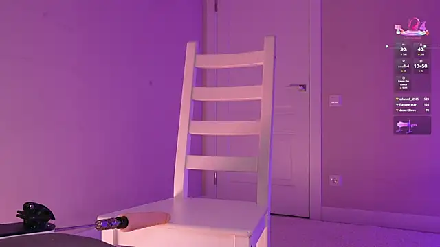 Miablueye's Live XXX Chat