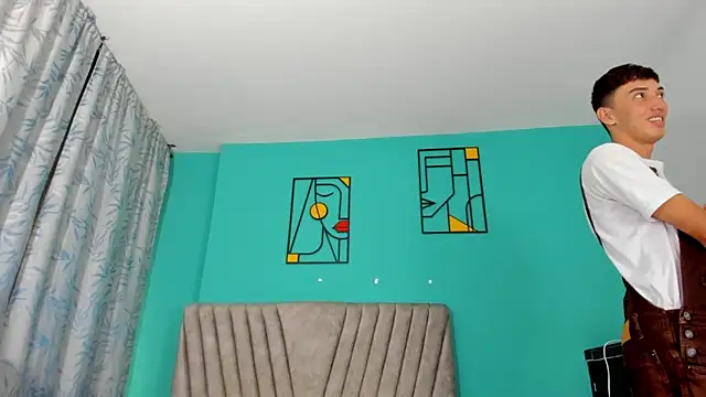 Maikol_Ortiz Live XXX-Chat