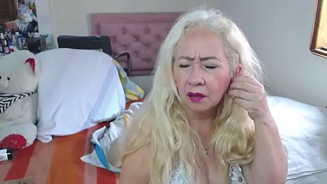 Chatroom XXX en direct de lucy_belle_bm