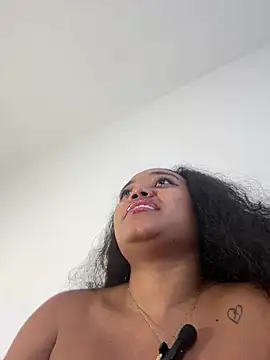 JasmineRose7 Adlı Modelin Canlı XXX Sohbeti