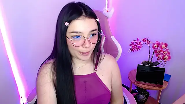 Živý XXX chat Nahia_Brm