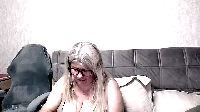 XXX chat uživo modela Diana_49