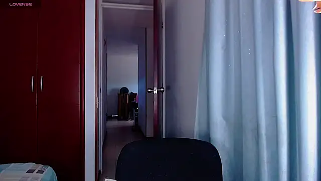 TastyTrap_18's Live XXX Chat