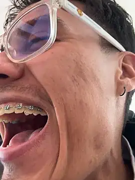 Show Webcam de TavoHot_