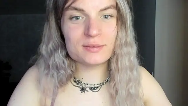 Pertunjukan Kamera Web milliKira006