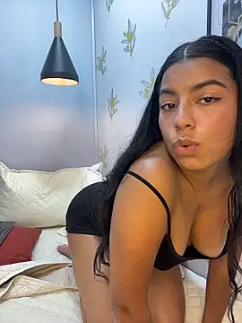 Chat +18 de Laia_white ao vivo