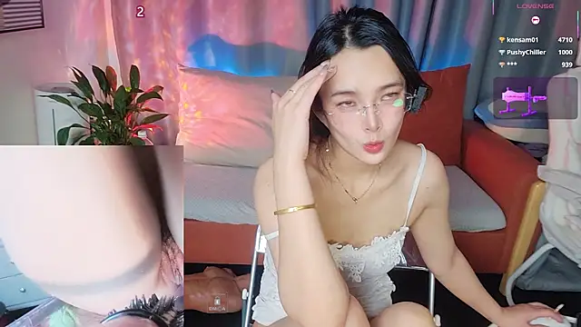 Youth3_ Live XXX-Chat