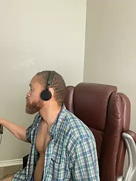 Fathero1time élő XXX-chatje