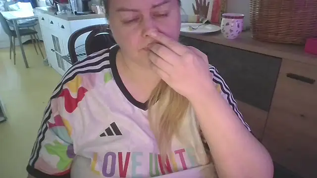 دردشة Meliss_Official9 الجنسية المباشرة