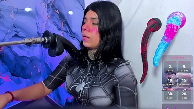 Emily_Evo 即時 XXX 聊天