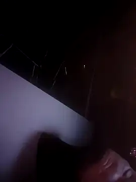 Show modela Saddamzaid1985 na web-kameri