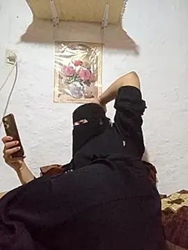 -Batta-n Live XXX chat