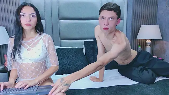 CherryAndDaxのウェブカメラショー