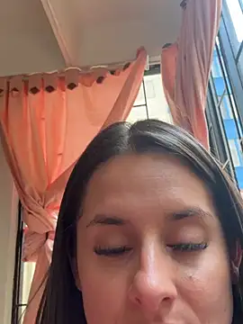 Alice_milf_: онлайн-секс-чат