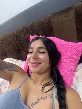 Meganmilk1's Live XXX Chat