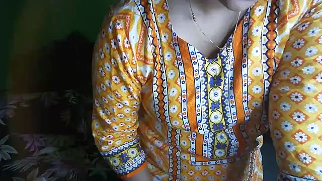 BengaliQueenStar's Live XXX Chat