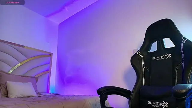 Chat XXX en directo de Milo_Storm