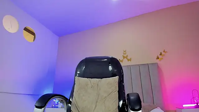 Nascary_Fox Live XXX-Chat