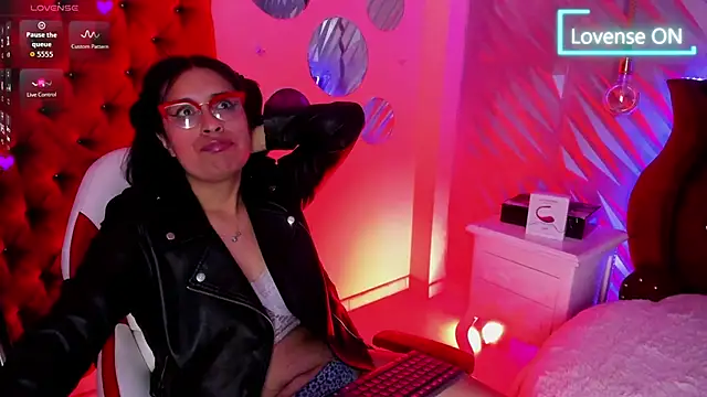 Živý XXX chat Roxanne_Han