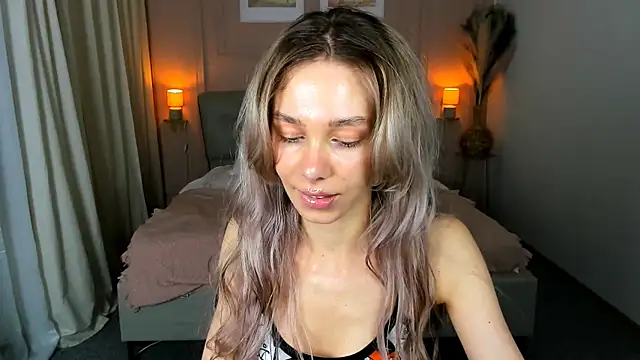 XXX chat uživo modela LuluAlis