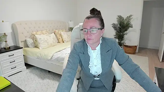 Vika73's Live XXX Chat