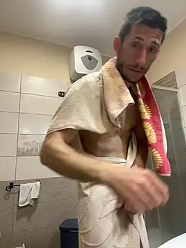 Gionnytav's Live XXX Chat