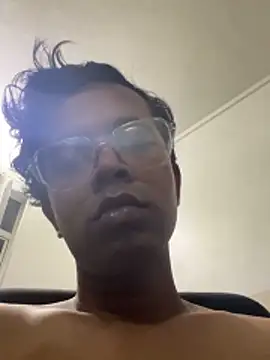 hotbottominr's Webcam Show