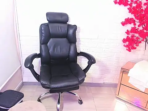 Chat +18 de Shara_Oz ao vivo