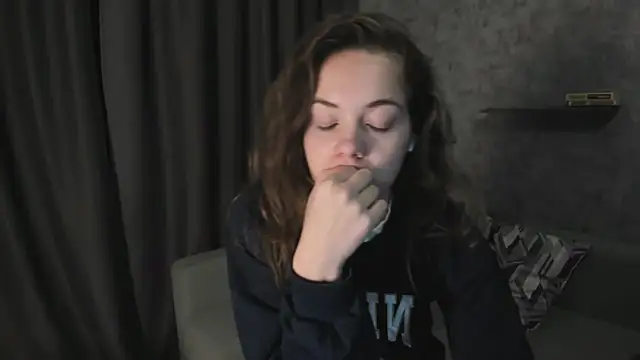 KristinaLoison Chat XXX in diretta