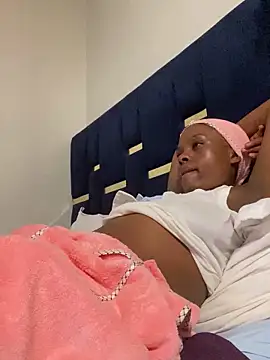 Živý XXX chat Dellah27