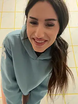 AriaAdda Chat XXX live