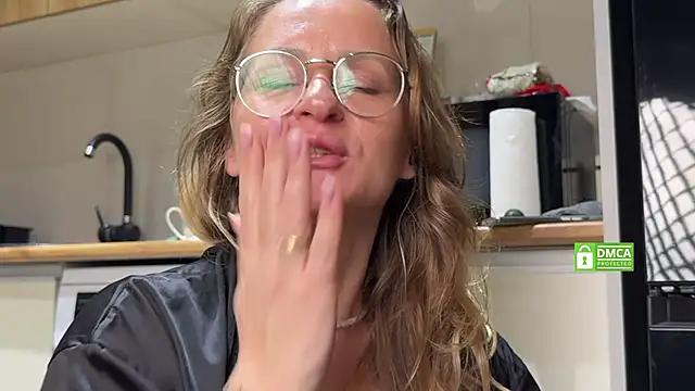 mommy_nadin's Live XXX Chat