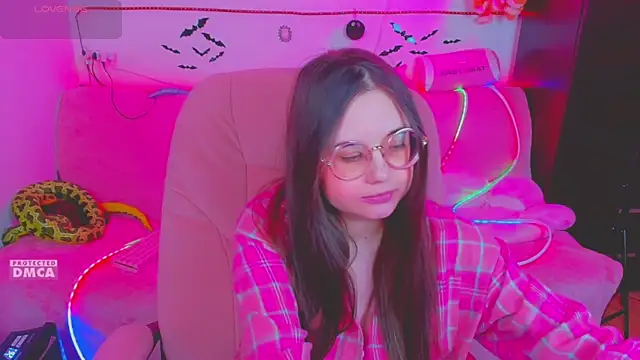 XXX chat uživo modela Lolisuccub