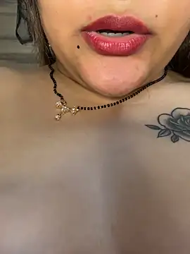 دردشة Rosy_BabyDoll الجنسية المباشرة