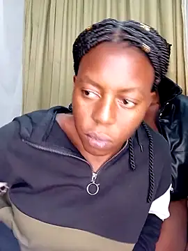 Show modela Scarlettxx_22 na web-kameri