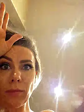 AureliaDoux Webcam Show