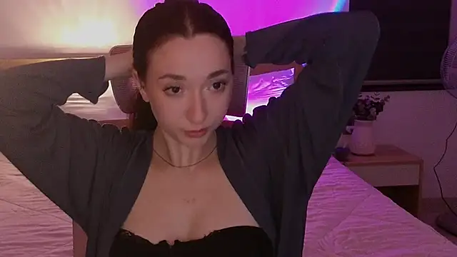 YasmineWest's Live XXX Chat