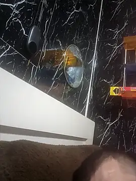 Pokazy przed kamerką – Saddamzaid1985