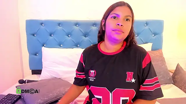 Dulcecooper1's Live XXX Chat