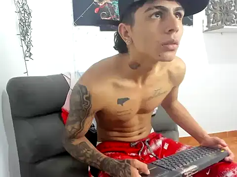 MaikDEMON_latino Webcamshow