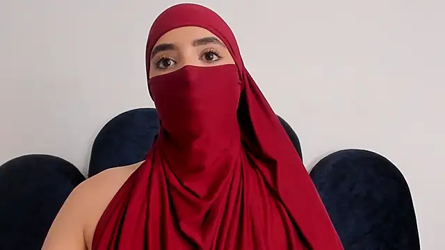 Chat +18 de nayiraa_ ao vivo