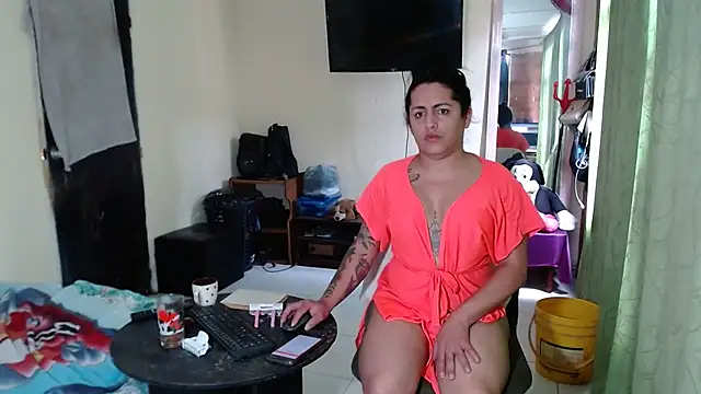 Sashaferrari2000 即時 XXX 聊天