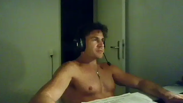 alpha-hunk's Webcam Show