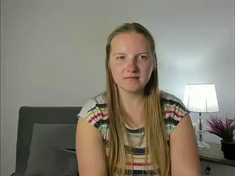 XXX chat uživo modela RoseTeacherX